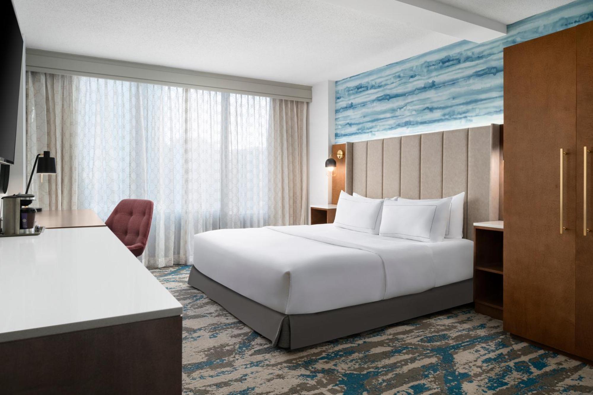 Отель Doubletree By Hilton Hartford Downtown Экстерьер фото