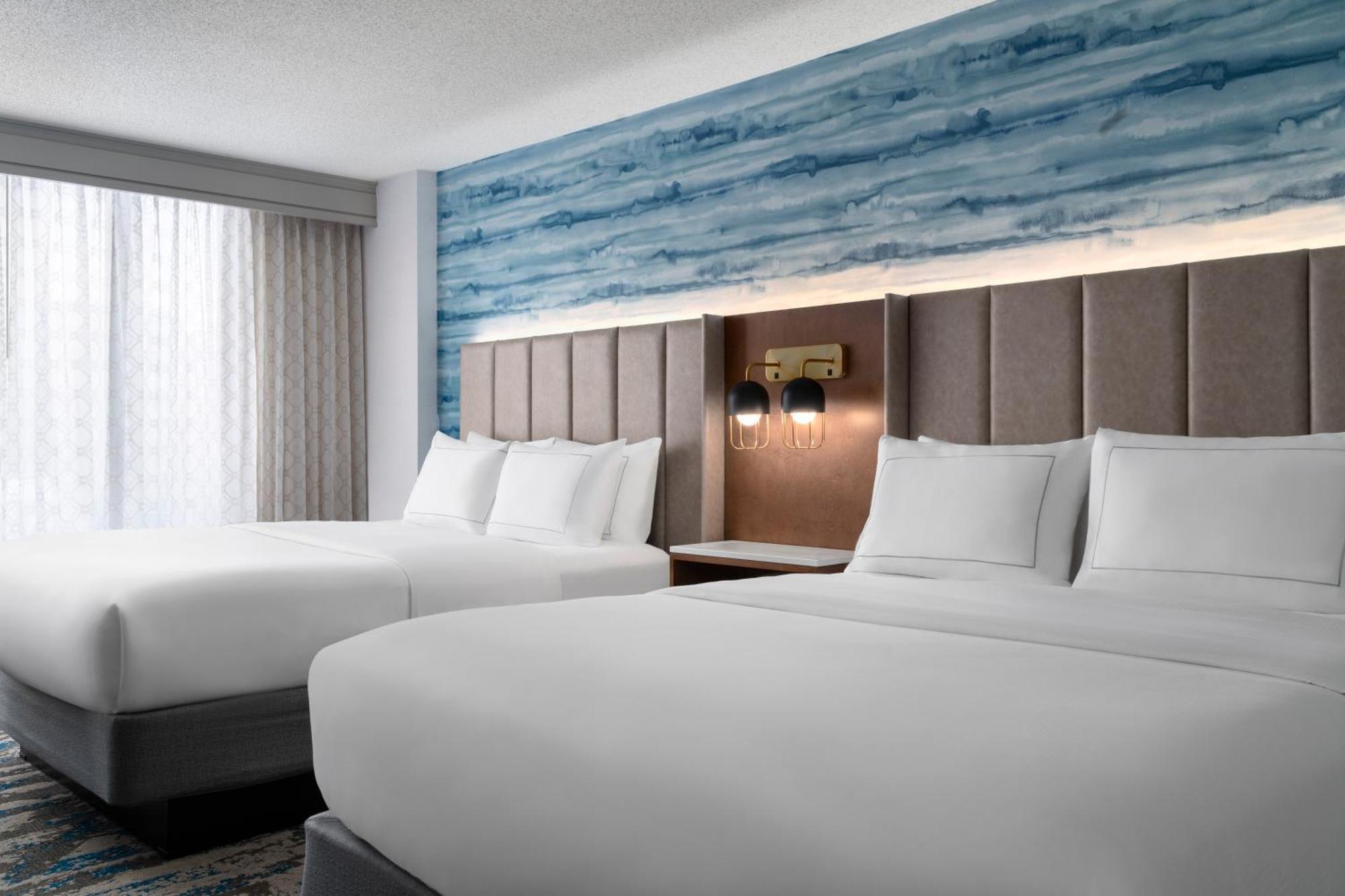 Отель Doubletree By Hilton Hartford Downtown Экстерьер фото