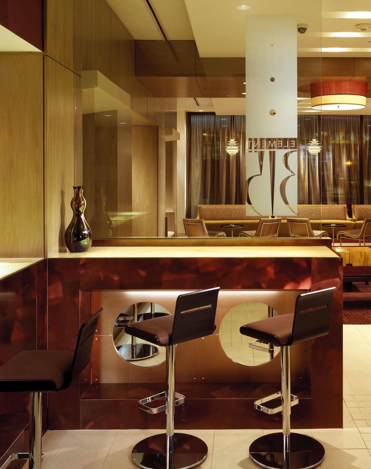 Отель Doubletree By Hilton Hartford Downtown Экстерьер фото